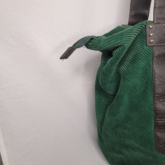 Green Corduroy Tote Bag with Black Straps - Picture 2 of 7
